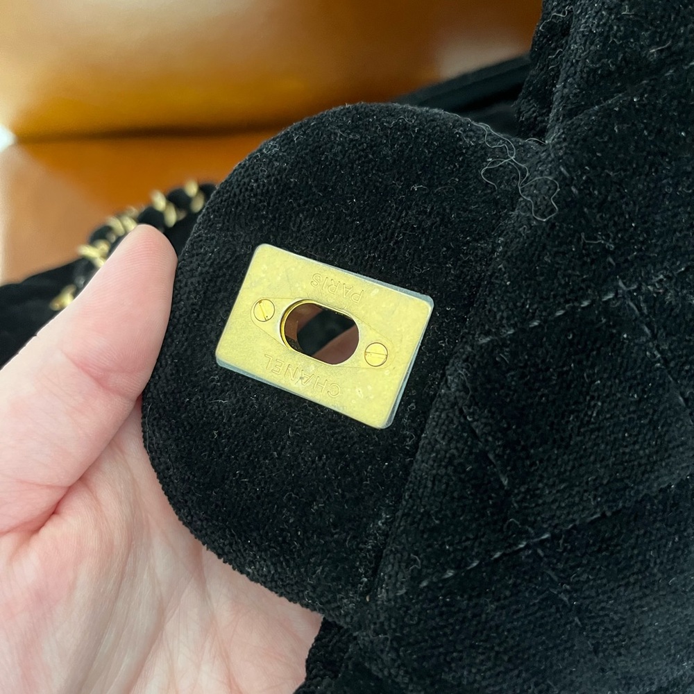 RARE Chanel XXL Velvet Airlines Bag - Picture 6 of 14